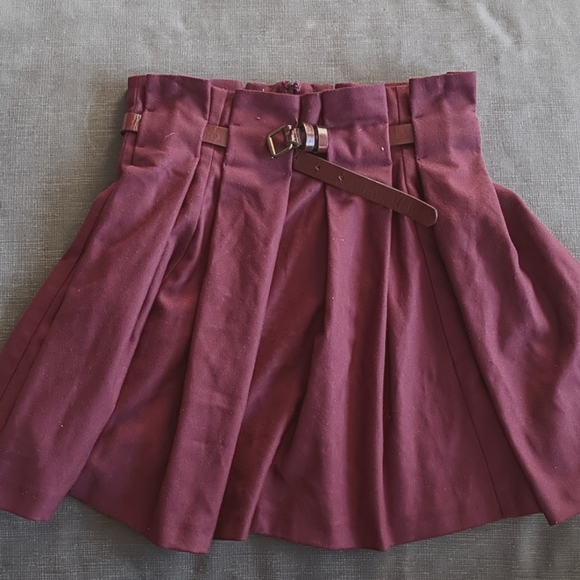Pleated paper bag waist skirt - Picture 1 of 3
